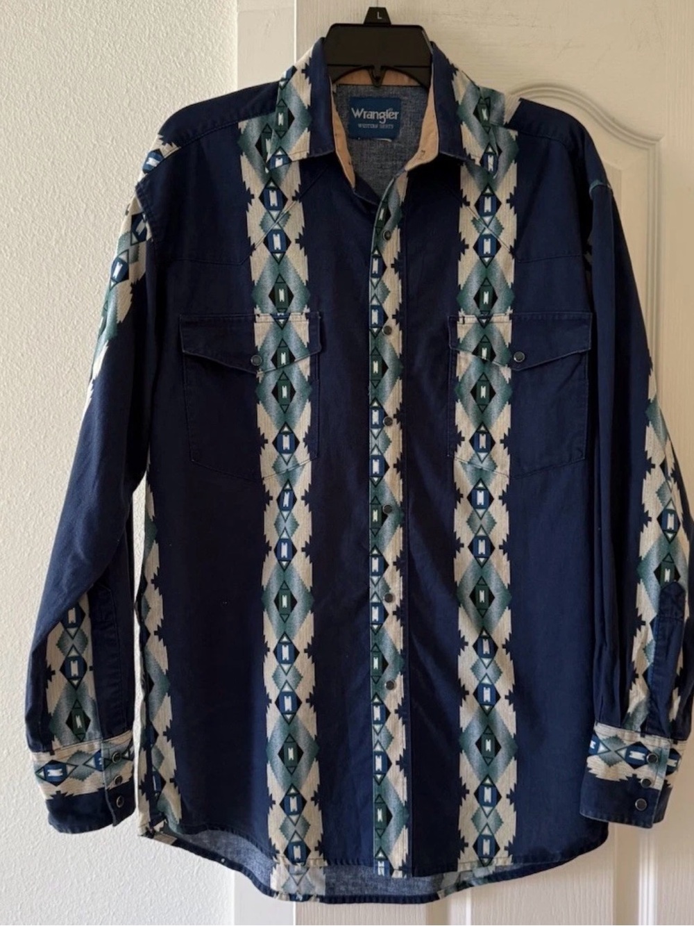 Vintage Wrangler Western Shirt Southwestern Aztec Snap Button Men’s L (Estimate